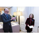 Remise de décoration de l'ordre national du mérite à Brigitte Gu